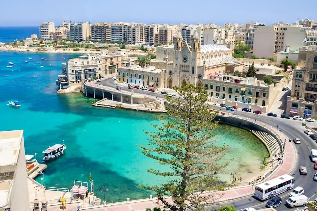 Large Apartment Sliema